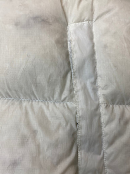 【中古品】【メンズ】 THE NORTH FACE ザ・ノースフェイス UNDYED NUPTSE JACKET ND92337 アンダイド ヌプシ ジャケット アウター ダウンジャケット 144-260204-jt-01-min サイズ：L カラー：ホワイト 万代Net店