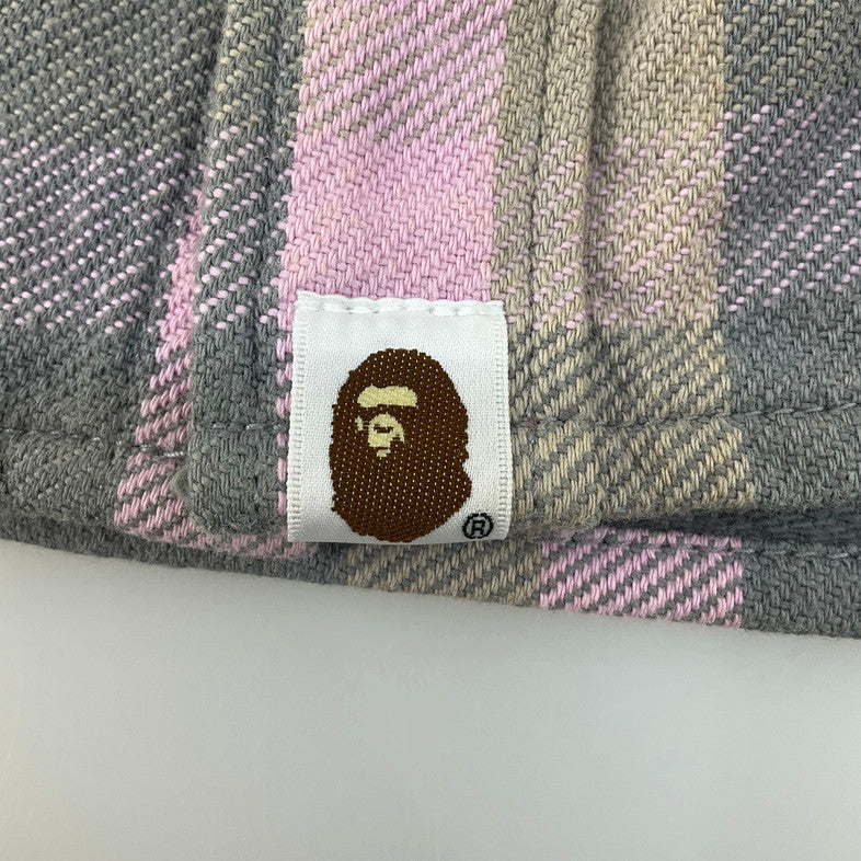 【現状渡し品】【メンズ】 A BATHING APE アベイシングエイプ A BATHING APE ネルシャツ 142-260321-SS-03-iwa サイズ：S カラー：ピンク グリーン 万代Net店