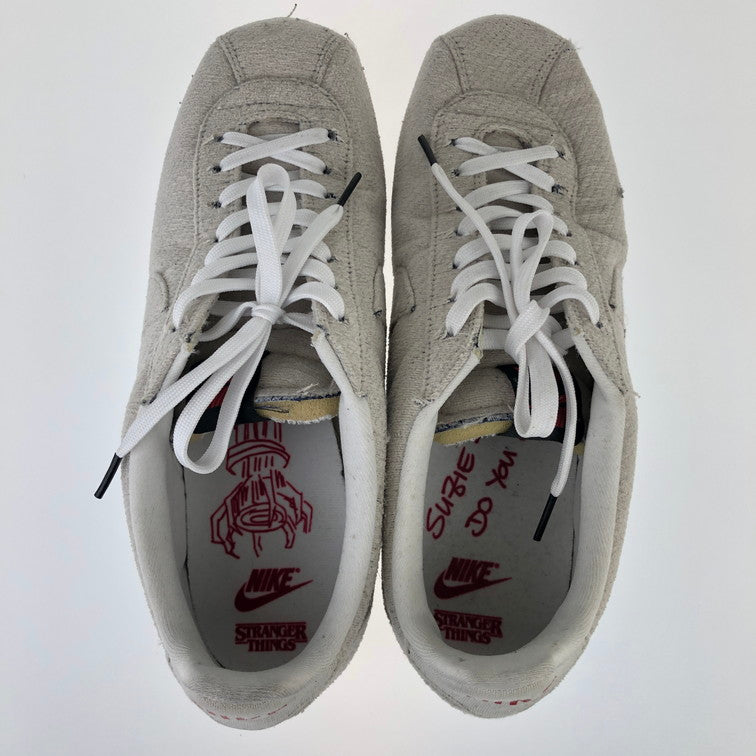 【中古品】【メンズ/レディース】 NIKE ナイキ STRANGER THINGS/CJ6107-100/CLASSIC CORTEZ SAIL UPSIDE DOWN PACK 靴 スニーカー 160-250309-NS-4-iwa サイズ：28 カラー：ホワイト 万代Net店