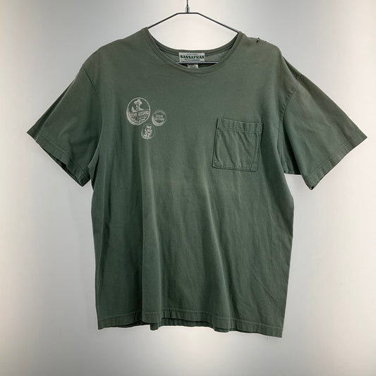 【現状渡し品】【メンズ】 SASSAFRAS Tシャツ 144-260321-SS-08-iwa サイズ：L カラー：グリーン 万代Net店