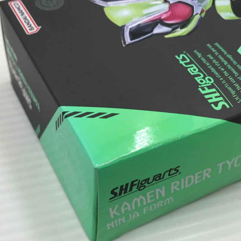 【中古品】 S.H.F 仮面ライダータイクーン ニンジャフォーム 042-260512-ti-02-tagh 万代Net店