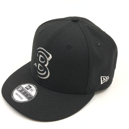 【中古品】【メンズ/レディース】 NEWERA ニューエラ × SCHOTT ショット 9FIFTY SNAPBACK BB CAP スナップバック ベースボールキャップ 帽子 185-260914-hn-06-fur サイズ：フリーサイズ カラー：ブラック 万代Net店