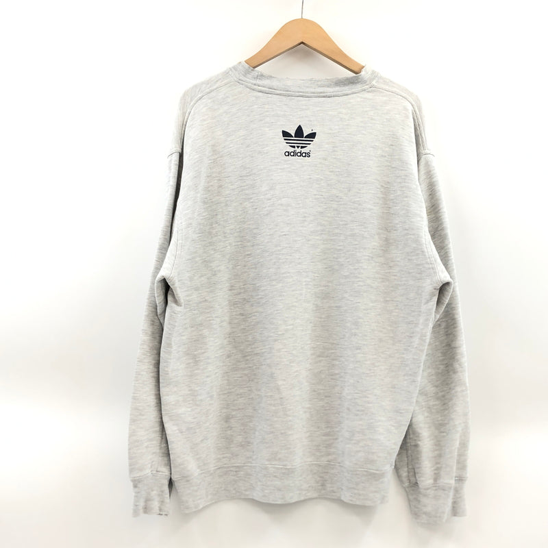 【現状渡し品】【メンズ】 ADIDAS アディダス BIG LOGO SWEATSHIRT ビッグロゴ スウェットシャツ トレーナー 長袖 トップス 146-260625-hn-01-fur サイズ：M カラー：グレー 万代Net店