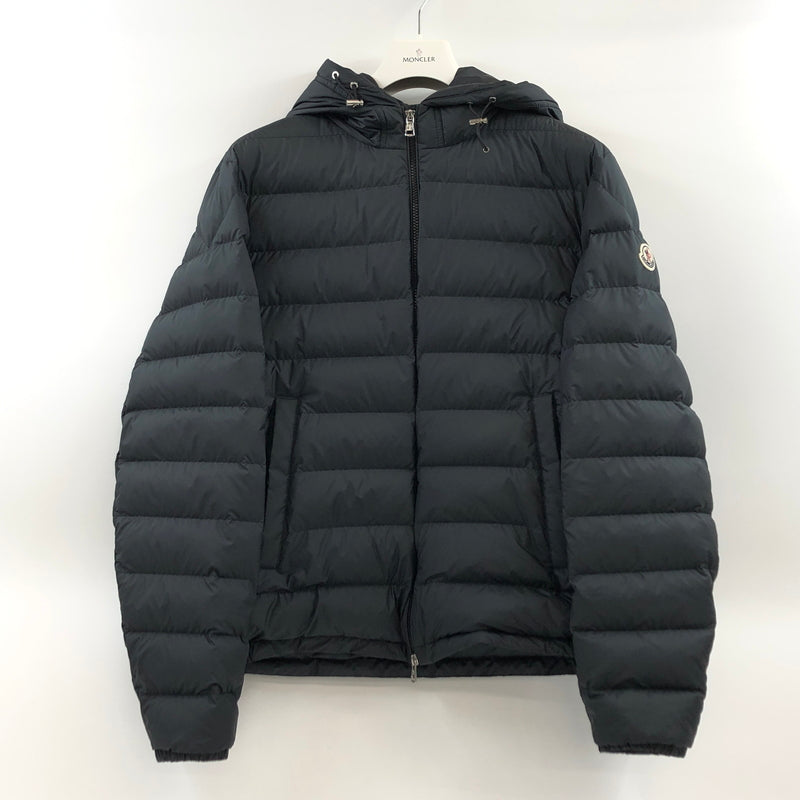 【中古品】【メンズ】 MONCLER モンクレール VERMEILLE HOODED SHORT DOWN JACKET L10911A00006 ヴェルメイユ フード ショート ダウンジャケット アウター 141-260917-hn-04-fur サイズ：4 カラー：ブラック 万代Net店