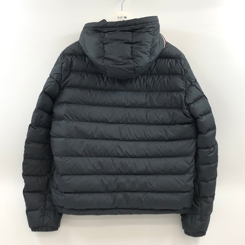 【中古品】【メンズ】 MONCLER モンクレール VERMEILLE HOODED SHORT DOWN JACKET L10911A00006 ヴェルメイユ フード ショート ダウンジャケット アウター 141-260917-hn-04-fur サイズ：4 カラー：ブラック 万代Net店