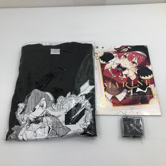 【中古品】 ホロライブ 宝鐘マリン 活動一周年記念グッズ Bセット Tシャツ Fサイズ 開封済み 冊子に読み跡あり 053-260723-ti-08-tag 万代Net店