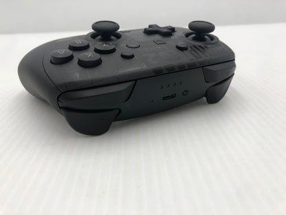 【中古美品】 Nintendo Switch 2 Proコントローラー バイオハザード レクイエム エディション 024-261017-ns-06-tei 万代Net店