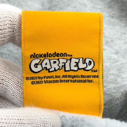 【中古品】【メンズ】 SQNZ シークエンズ × GARFIELD ガーフィールド FRONT PRINT SWEATSHIRT T-23370905 フロントプリント スウェットシャツ トレーナー トップス 142-260704-hn-03-fur サイズ：M カラー：グレー 万代Net店