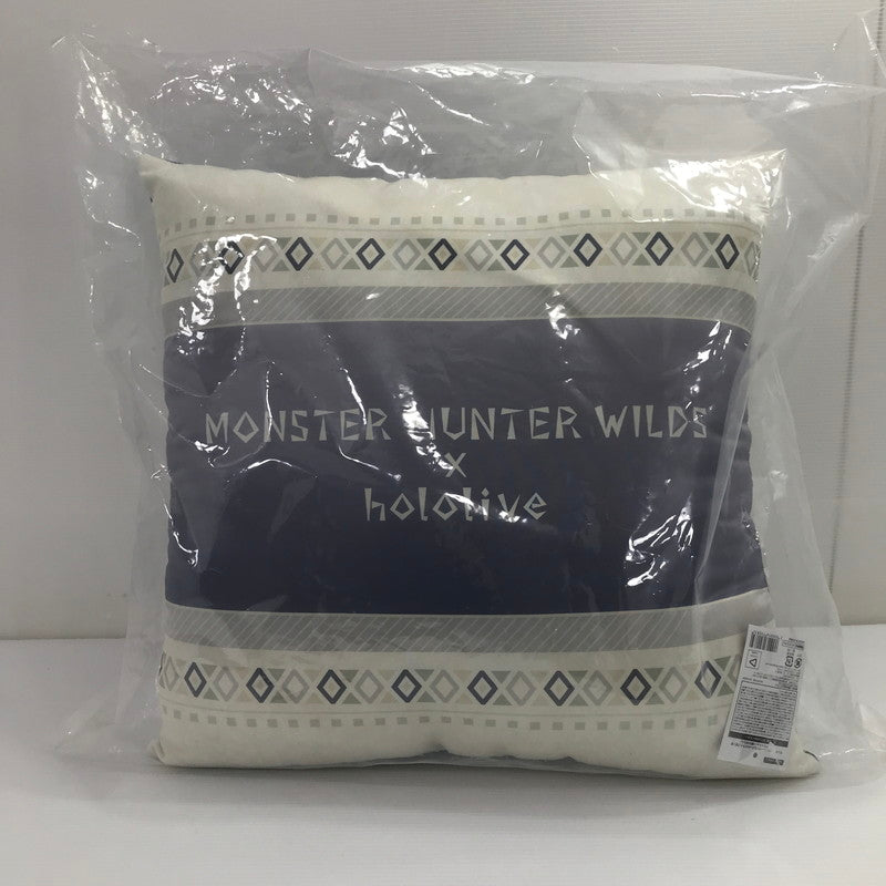 【中古美品】 カプコン モンスターハンターワイルズ ホロライブ スクエアクッション 獅白ぼたん 053-260406-yk-03-tag 万代Net店