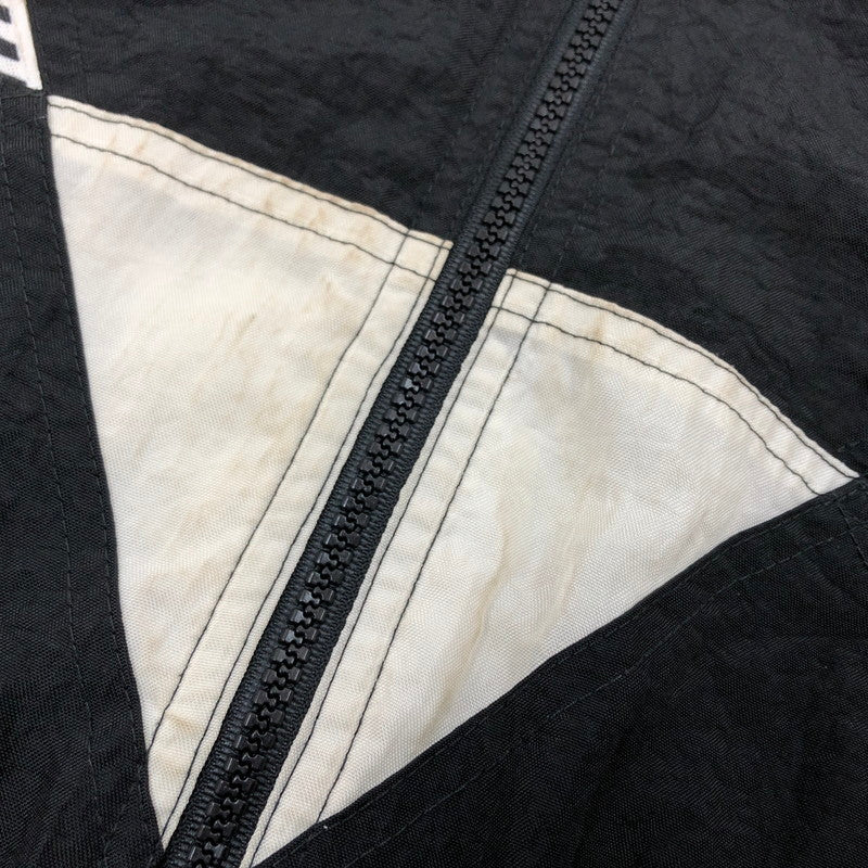 【現状渡し品】【メンズ】 UMBRO アンブロ 00S HOODED JACKET フーデッドジャケット ナイロン アウター 146-260419-hn-02-fur サイズ：YXL カラー：ブラック/ホワイト 万代Net店