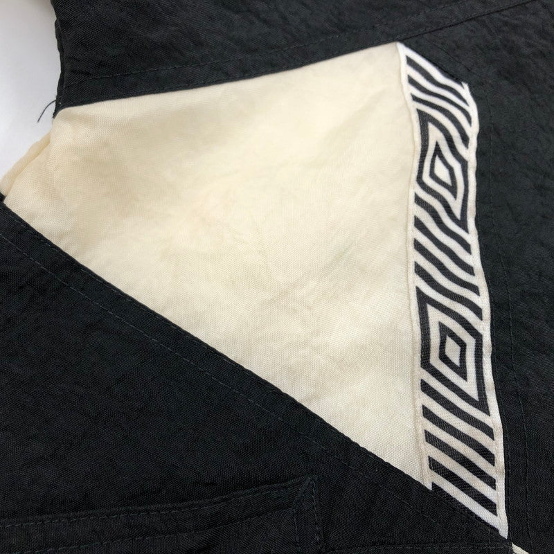 【現状渡し品】【メンズ】 UMBRO アンブロ 00S HOODED JACKET フーデッドジャケット ナイロン アウター 146-260419-hn-02-fur サイズ：YXL カラー：ブラック/ホワイト 万代Net店