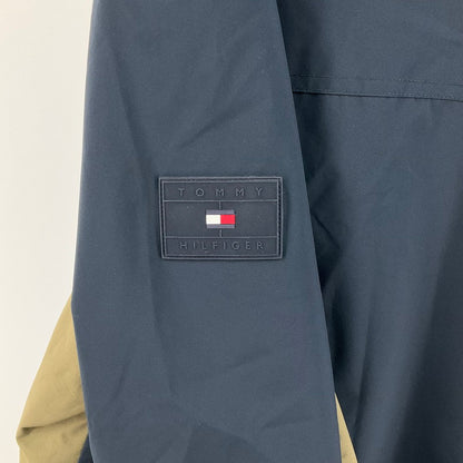 【中古品】【メンズ】 TOMMY HILFIGER トミーヒルフィガー カラーブロックリバーシブルジャケット 144-260410-SS-03-iwa サイズ：不明 カラー：ネイビー 万代Net店