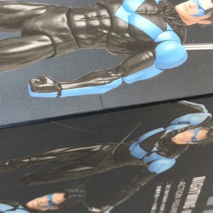 【中古美品】 メディコム・トイ マフェックス No.175 NIGHTWING (BATMAN： HUSH Ver.) アクションフィギュア ナイトウィング 再販 未開封 箱イタミあり 055-260925-ti-16-tagh 万代Net店