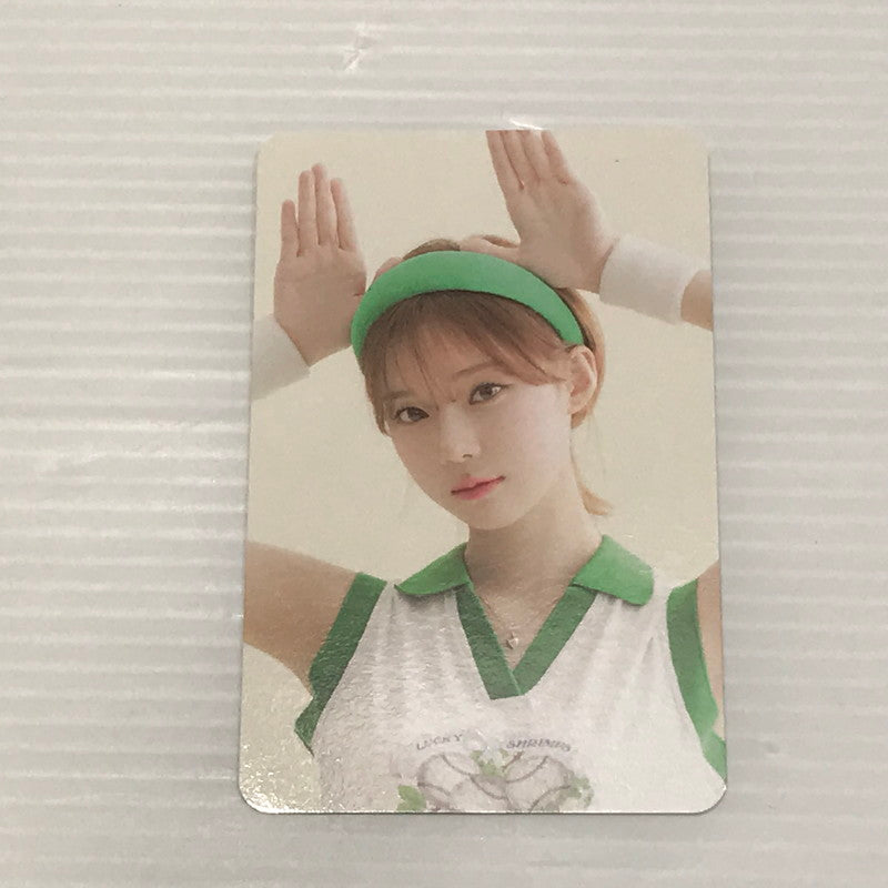 【中古美品】 （3）aespa ウィンター 2024 SEASON'S GREETINGS PHOTO PACK 本体のみ 小さな欠けあり 084-260629-ti-04-tag 万代Net店