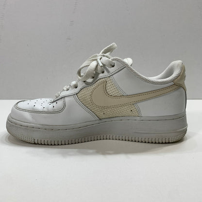【中古品】【レディース】 NIKE ナイキ DJ9945-100 W AIR FORCE 1 07 ESS ウィメンズ エアフォース 1 スニーカー 166-260208-gm-06-fuz サイズ：25cm カラー：ホワイト 万代Net店
