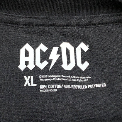 【現状渡し品】【メンズ】 ACDC エーシーディーシー "WE SALUTE YOU" PRINT SWEATSHIRT プリント スウェットシャツ トレーナー トップス 146-260713-hn-02-fur サイズ：XL カラー：ブラック 万代Net店