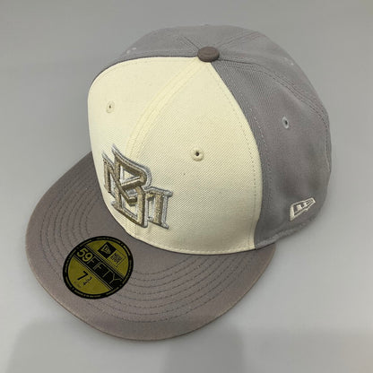 【中古品】【メンズ】 NEW ERA ニューエラ 59FIFTY ミルウォーキー・ブルワーズ CHROME ANNIVERSARY キャップ 185-260421-SS-07-iwa サイズ：7 3/4 カラー：グレー ホワイト 万代Net店
