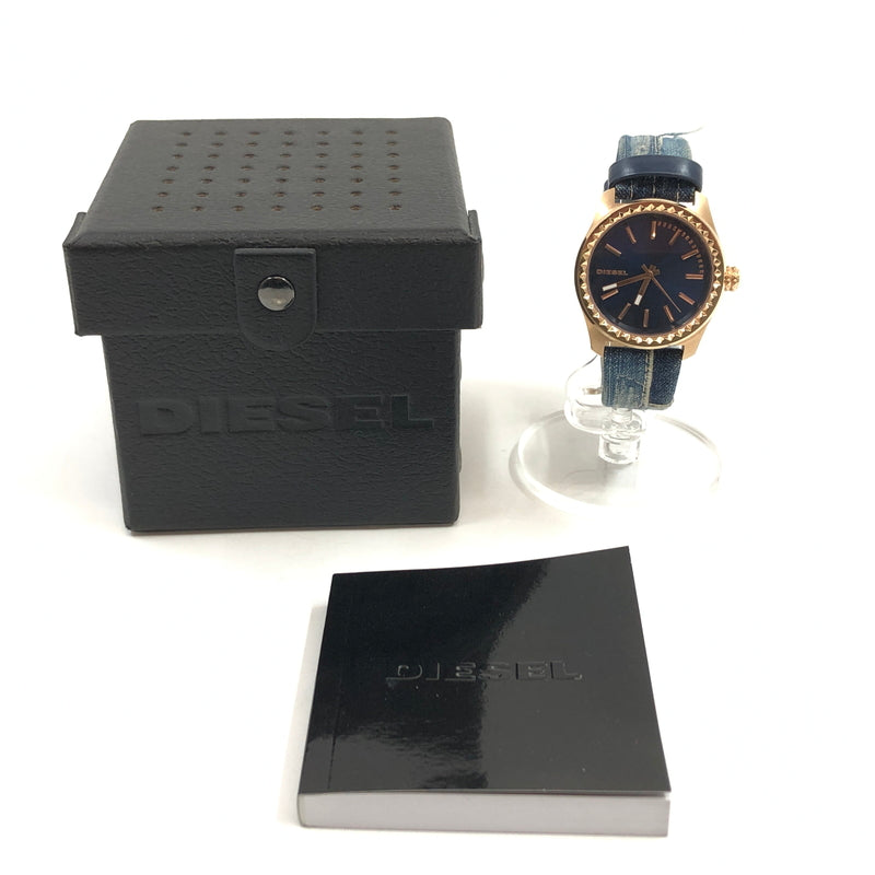 【現状渡し品】【レディース】 DIESEL ディーゼル DENIM STRAP KRAY ANALOG WATCH DZ5510 デニムストラップ クレイ アナログ 腕時計 197-260718-hn-07-fur カラー：ブルー/ゴールド 万代Net店