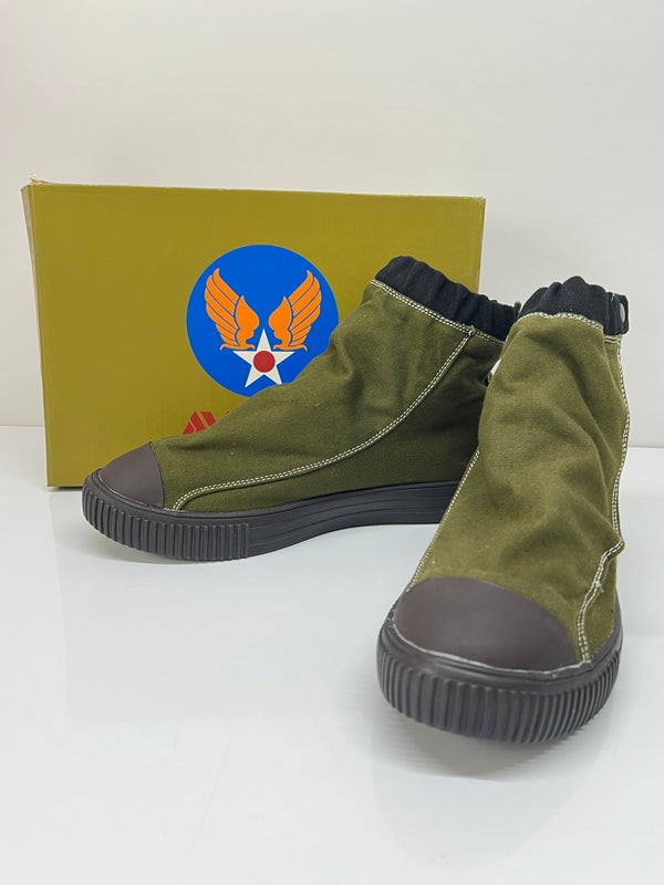 【中古品】【メンズ】 AVIREX アヴィレックス HELIOS AV3320-02 ヘリオス スニーカー 靴 165-260822-YS-01-hon サイズ：28 カラー：OLIVE 万代Net店