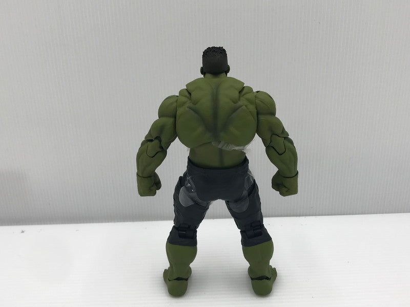 【中古品】 S.H.フィギュアーツ ハルク (アベンジャーズ/インフィニティ・ウォー） 開封済み 箱イタミあり 055-261005-ti-03-tagh 万代Net店