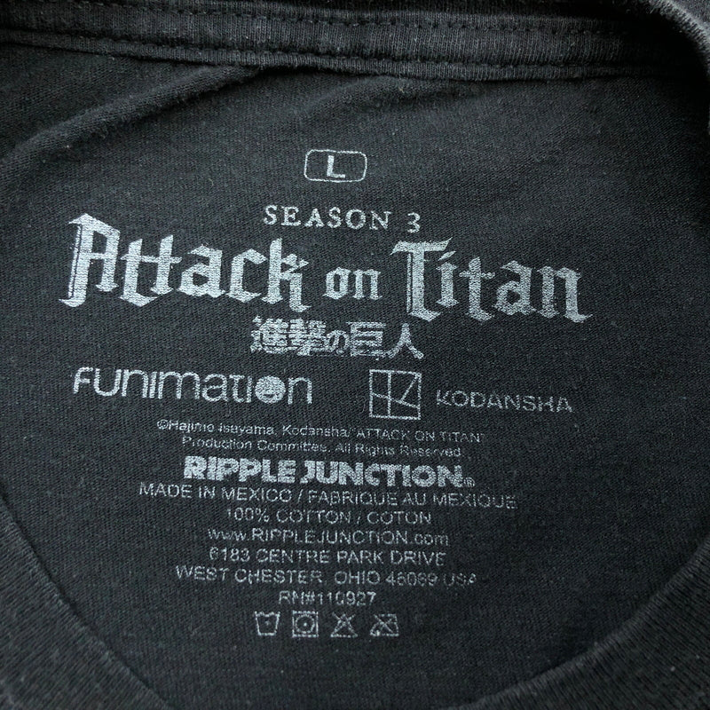 【中古品】【メンズ】 ATTACK ON TITAN 進撃の巨人 CAPTAIN LEVI FRONT PRINT SS TEE リヴァイ兵長 フロントプリント 半袖Tシャツ トップス 146-260720-hn-10-fur サイズ：L カラー：ブラック 万代Net店