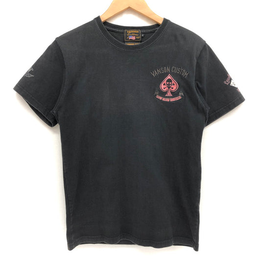 【現状渡し品】【メンズ】 VANSON バンソン S/S TEE 半袖 Tシャツ プリント 刺繍トップス アメカジ系 145-250106-rs-03-fur サイズ：M カラー：ブラック 万代Net店