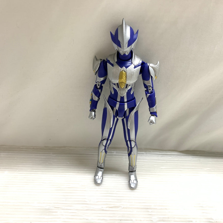【現状渡し品】 ウルトラマンメビウス S.H.Figuarts ハンターナイトツルギ 魂ウェブ商店限定 044-261021-MS-05-min 万代Net店