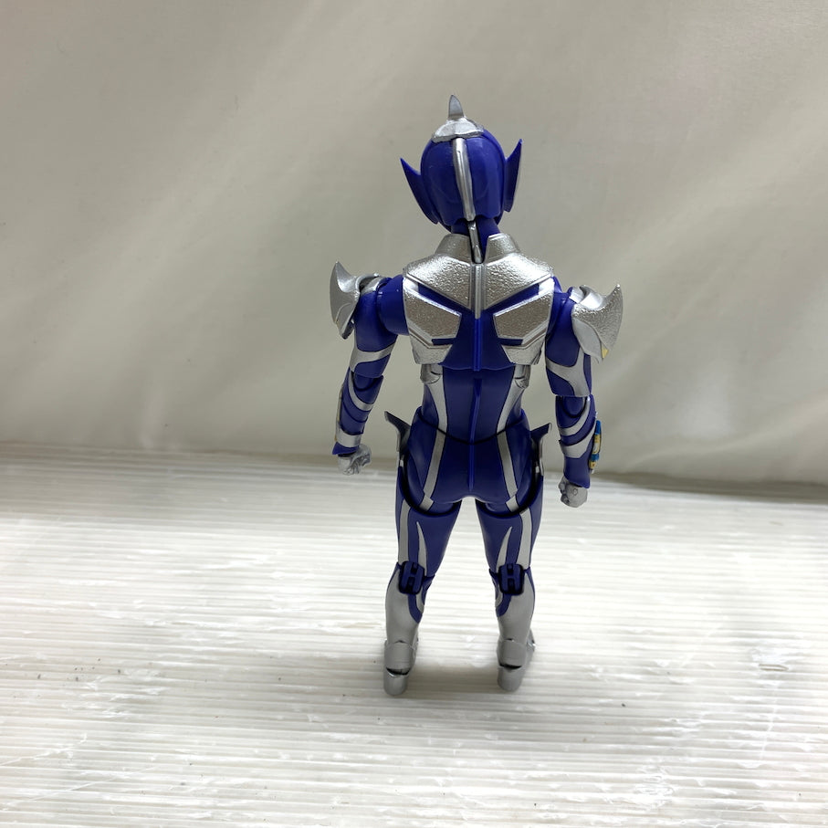 【現状渡し品】 ウルトラマンメビウス S.H.Figuarts ハンターナイトツルギ 魂ウェブ商店限定 044-261021-MS-05-min 万代Net店