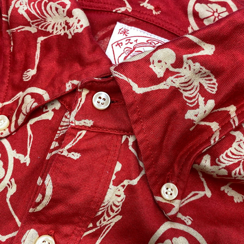 【中古品】【メンズ】 EVISU エヴィス スカル×家紋 総柄 SS POLO SHIRT ショートスリーブ ポロ シャツ トップス 145-260716-kh-10-izu サイズ：3 カラー：レッド×ベージュ系 万代Net店