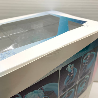 【現状渡し品】 初音ミク・クロニクル 1/7スケールフィギュア F：NEX限定 デザインココ ひのきや 箱あり 053-260828-YT-05-min 万代Net店