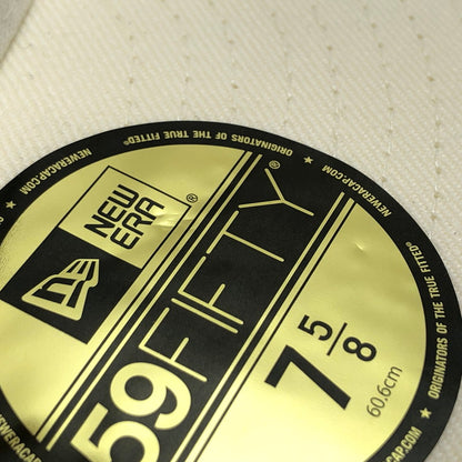 【中古美品】【メンズ/レディース】 NEW ERA ニューエラ × ちびまる子ちゃん 59FIFTY キャップ 帽子 185-251128-rs-03-fur サイズ：7 5/8 (60.6cm) カラー：アイボリー系 万代Net店