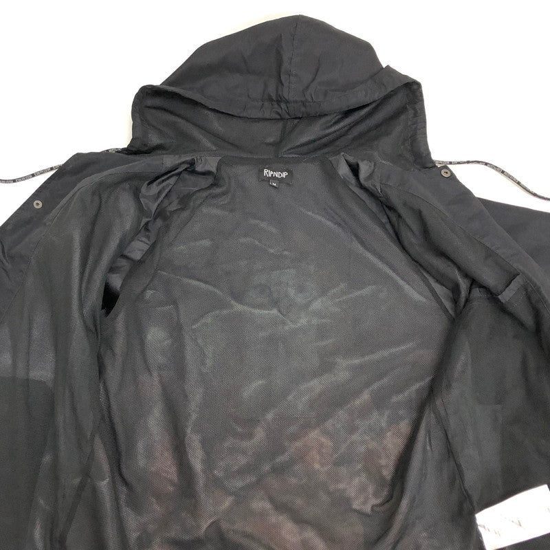 【現状渡し品】【メンズ】 RIPNDIP リップンディップ Mother Fish Baby Hooded Coach Jacket コーチジャケット アウター ストリート系 142-250827-rs-04-fur サイズ：M カラー：ブラック 万代Net店