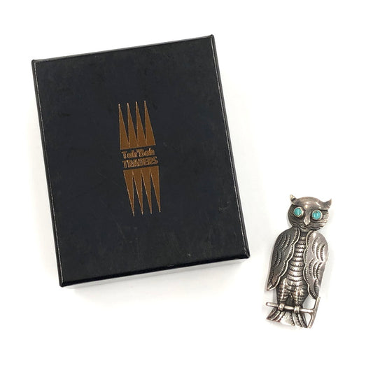 【中古品】【メンズ/レディース】 UITA22 Vintage Navajo Owl Shaped Silver Pin Brooch c.1945～ JPO025221 ピン ブローチ ペンダントトップ フクロウ インディアンジュエリー シルバー アクセサリー 191-240906-rs-03-fur カラー：シルバー 万代Net店