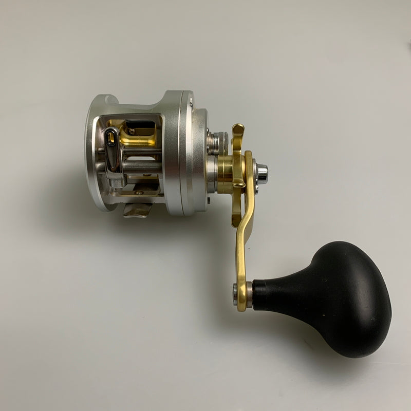 【現状渡し品】 SHIMANO シマノ １３カルカッタ 801F 釣具 ベイトリール 134-260722-AS-5-min 万代Net店