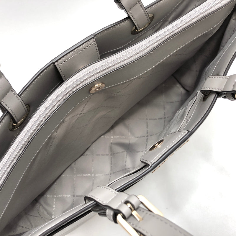 【中古品】【レディース】 MICHAEL KORS マイケルコース JET SET TRAVEL LARGE MULTIFUNCTION COMMUTER TOTE 35S1GTVT7L トートバッグ 鞄 188-261016-rs-05-fur カラー：グレー 万代Net店