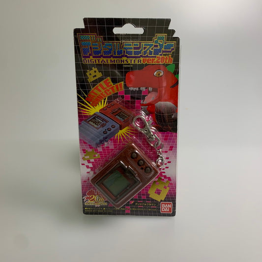 【現状渡し品】 デジタルモンスター ver.20th(デジモン20周年記念版) オリジナルブラウン プレミアムバンダイ限定 おもちゃ 開封品 完備品 動作未確認 052-260224-AS-2-min 万代Net店