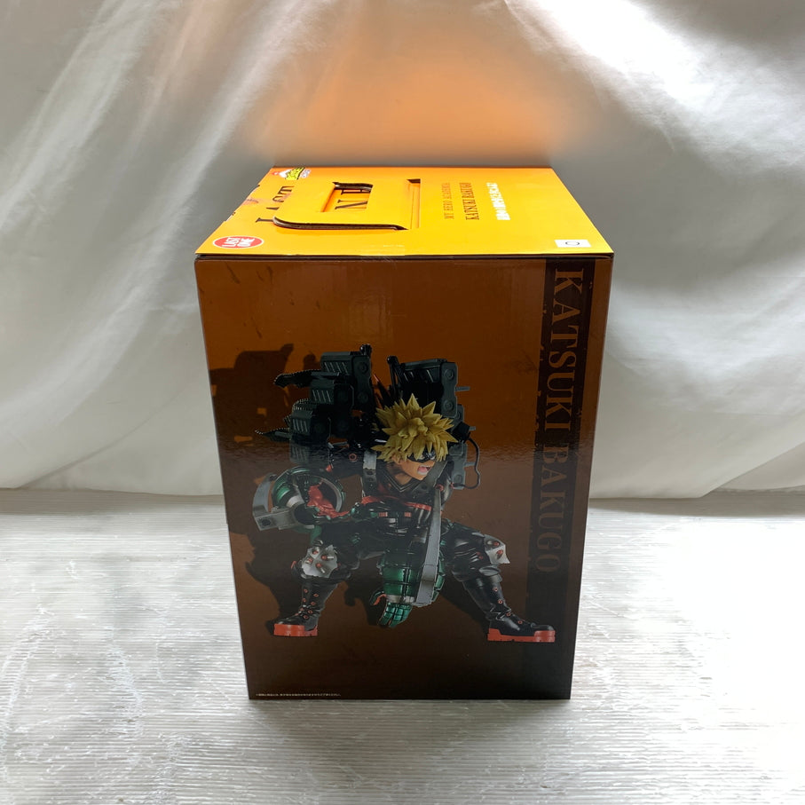 【中古品】 一番くじ 僕のヒーローアカデミア 連なる星霜 ラストワン賞 爆豪勝己 MASTERLISE -ストレイフパンツァー - ラストワンカラーver. フィギュア バンダイ 箱あり 051-260806-YT-08-min 万代Net店