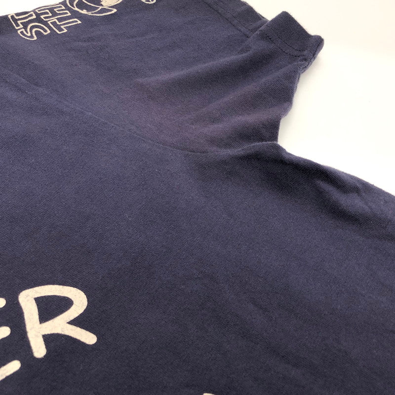 【現状渡し品】【メンズ】 STUDIO D’ARTISAN ステュディオダルチザン × PEANUTS S/S TEE プリント Tシャツ 半袖 トップス アメカジ系 145-250529-rs-01-fur サイズ：M カラー：ネイビー 万代Net店