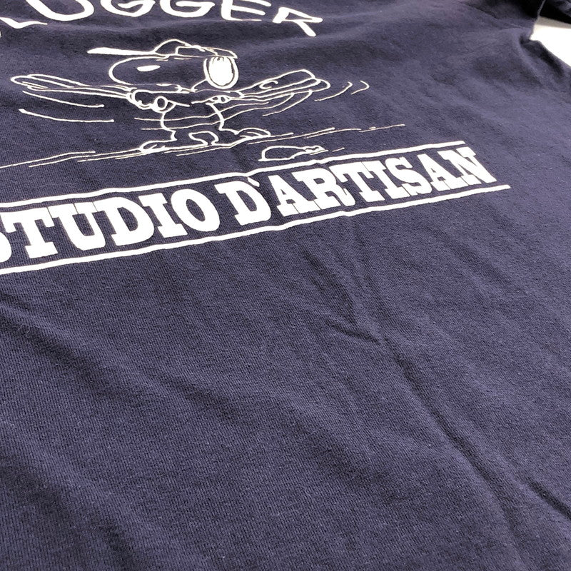 【現状渡し品】【メンズ】 STUDIO D’ARTISAN ステュディオダルチザン × PEANUTS S/S TEE プリント Tシャツ 半袖 トップス アメカジ系 145-250529-rs-01-fur サイズ：M カラー：ネイビー 万代Net店