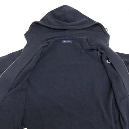 【中古品】【メンズ】 FRED PERRY フレッドペリー HOODED ZIP THROUGH SWEATSHIRT J7536 パーカー フーディ 長袖 トップス 141-260508-rs-09-fur サイズ：M カラー：ネイビー 万代Net店