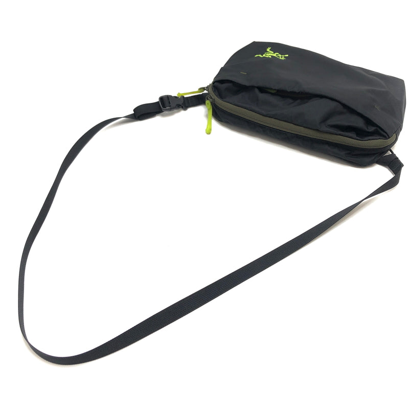 【中古品】【メンズ/レディース】 ARC'TERYX アークテリクス Heliad Crossbody X000010359 クロスボディ ショルダーバッグ 鞄 188-261020-rs-02-fur カラー：ブラック 万代Net店