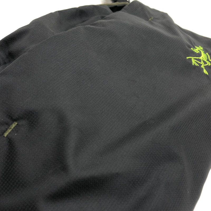 【中古品】【メンズ/レディース】 ARC'TERYX アークテリクス Heliad Crossbody X000010359 クロスボディ ショルダーバッグ 鞄 188-261020-rs-02-fur カラー：ブラック 万代Net店