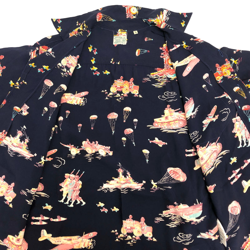 【中古品】【メンズ】 SUN SURF サンサーフ TURN INTO THE WAR SS37576 ターン・イントゥ・ザ・ウォー ハワイアンシャツ 半袖 トップス 総柄 東洋エンタープライズ 145-260727-rs-09-fur サイズ：S カラー：ネイビー 万代Net店