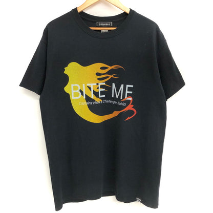 【中古品】【メンズ】 CAPTAINS HELM キャプテンズヘルム × CHALLENGER S/S BITE ME Tee 半袖 Tシャツ トップス ストリート系 142-250901-rs-08-fur サイズ：L カラー：ブラック 万代Net店