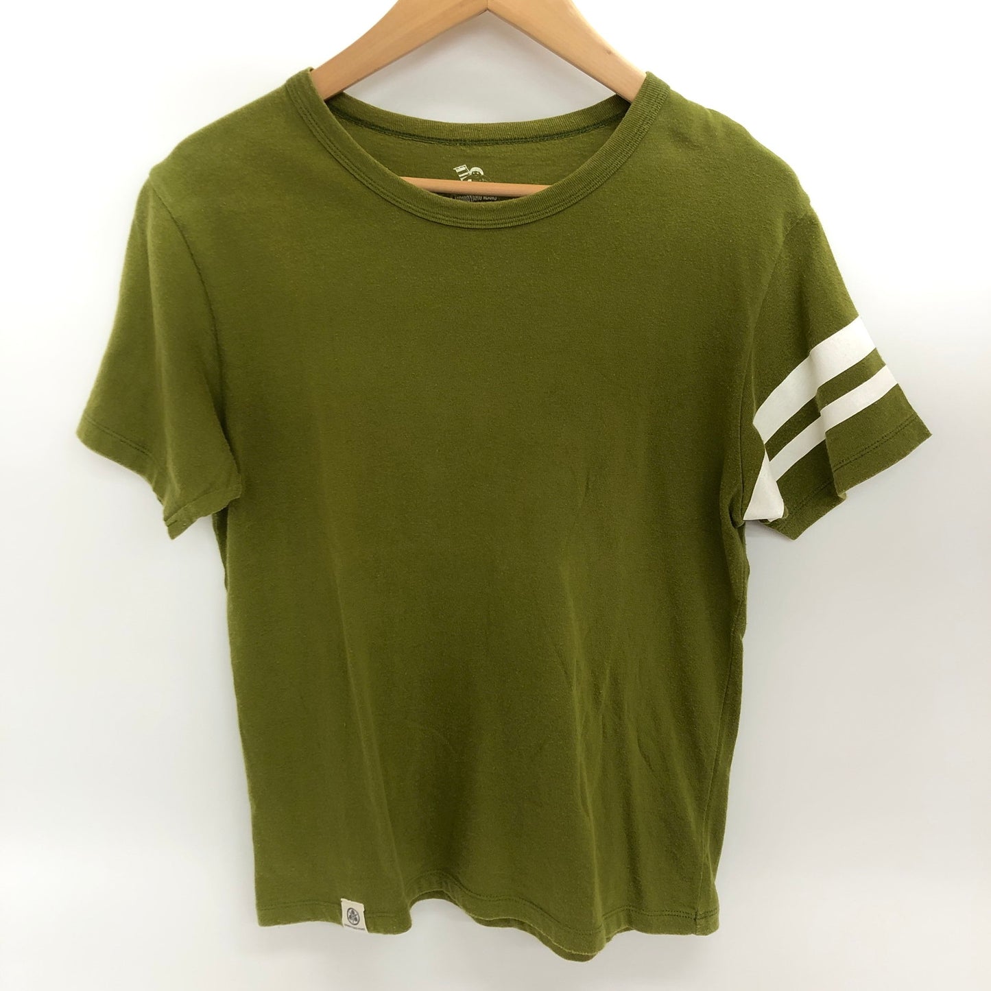 【現状渡し品】【メンズ】 桃太郎ジーンズ S/S TEE 半袖 Tシャツ トップス アメカジ系 145-251203-yu-05-fur サイズ：M カラー：カーキ系 万代Net店