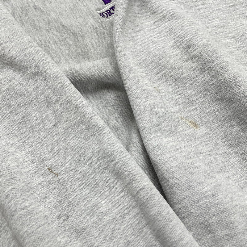 【現状渡し品】【メンズ】 90's REVERSE WEAVE COLLEGE LOGO SWEAT 90年代 リバースウィーブ カレッジロゴ NU刺繍 スウェット 長袖 トップス トレーナー 目無し 刺繍タグ 145-260331-yo-10-tei サイズ：L カラー：グレー 万代Net店