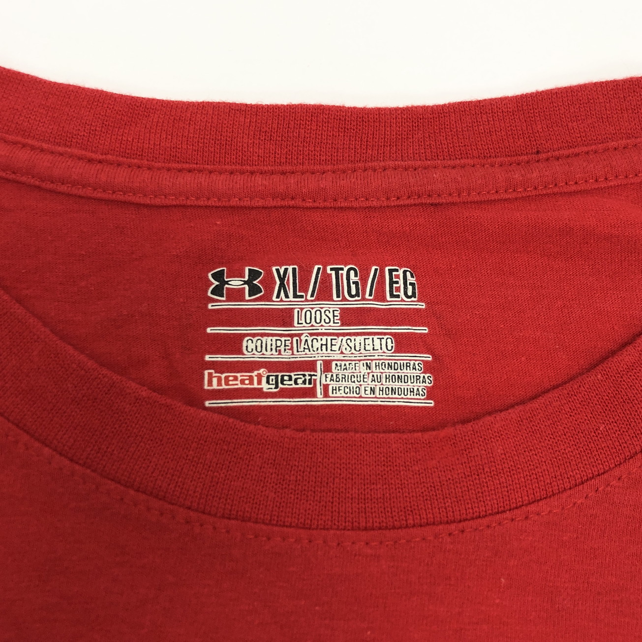 【現状渡し品】【メンズ】 UNDER ARMOUR アンダーアーマー S/S TEE 半袖 Tシャツ トップス ヴィンテージ系 146-251203-yu-04-fur サイズ：XL カラー：レッド 万代Net店