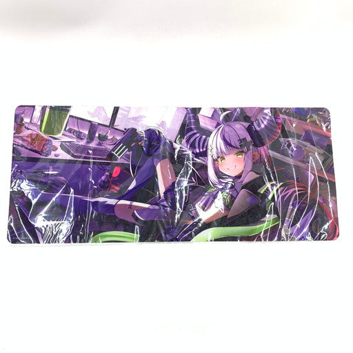 【未使用品】 ホロライブ ラプラス・ダークネス誕生日記念2024 「ゲームが上手くなりそうなワイドラバーマット」 054-260723-ma-02-fur 万代Net店