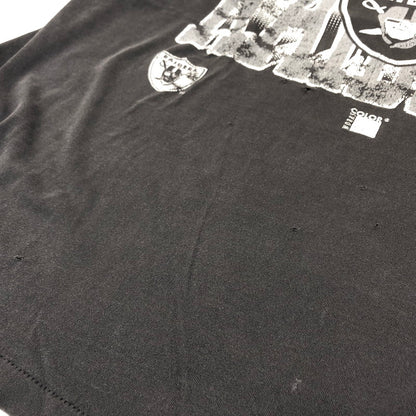 【現状渡し品】【メンズ】 WORKS COLOR ワークスカラー LOS ANGELES RAIDERS PRINT TEE レイダース プリント Tシャツ ダメージ ヴィンテージ系 146-240917-rs-02-fur サイズ：F カラー：チャコール系 万代Net店