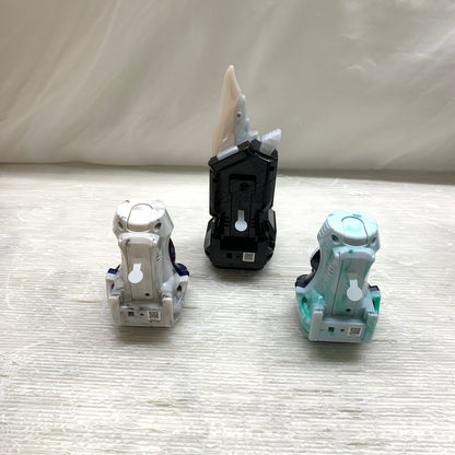 【現状渡し品】 仮面ライダーリバイス DXメモリアルバイスタンプセレクション02 五十嵐大二＆カゲロウ＆ヒロミセット 042-261028-MS-04-min 万代Net店